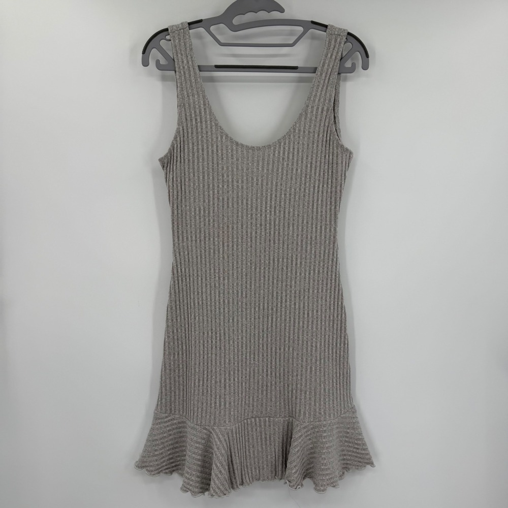 Revolve NBD Heather Gray Ribbed Knit Ruffle Hem Mini Dress Size M Scoop Neck